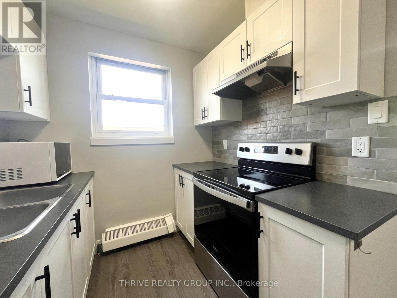 11 - 106 King Edward Avenue, London South, Ontario  N5Z 3T1 - Photo 1 - X12402787