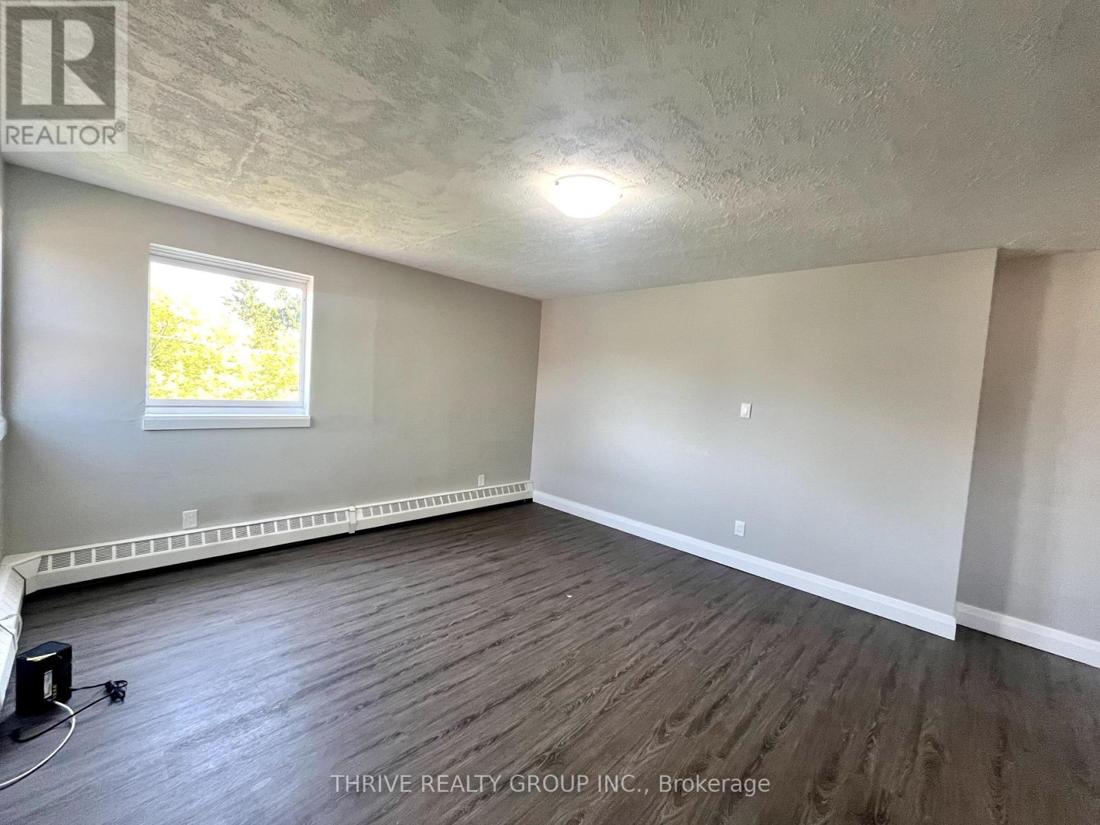 11 - 106 King Edward Avenue, London South, Ontario  N5Z 3T1 - Photo 4 - X12402787
