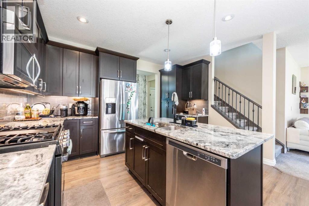 287 Baywater Way Sw, Airdrie, Alberta  T4B 3V6 - Photo 5 - A2256960