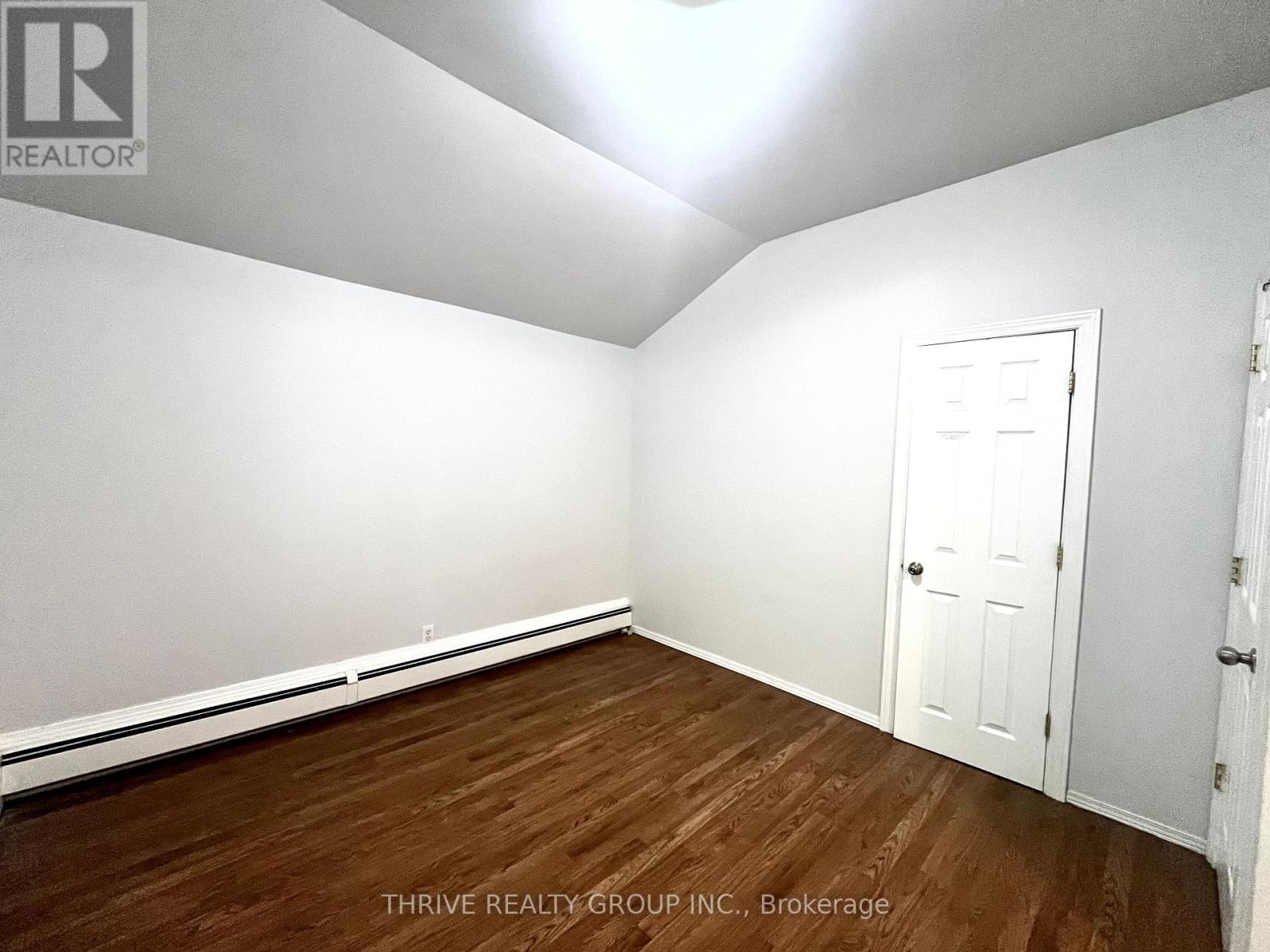 3 - 1 Waverley Place, London East, Ontario  N6B 2C3 - Photo 4 - X12402796