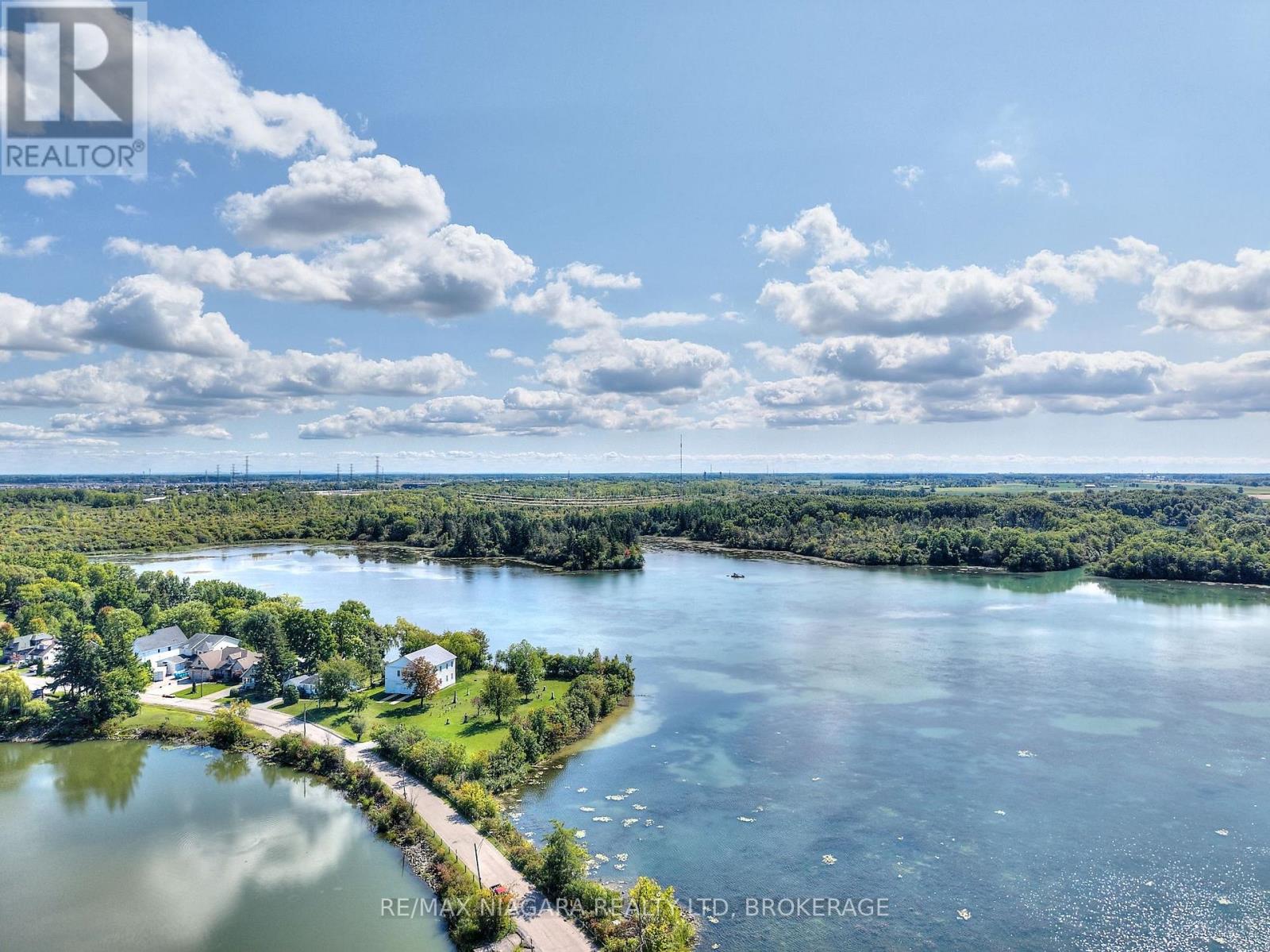 21 Ivy Crescent, Thorold (Confederation Heights), Ontario  L2V 0J9 - Photo 46 - X12395851