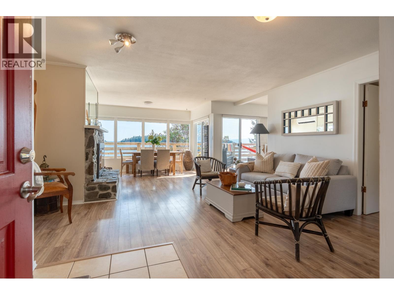 6669 Sunshine Coast Highway, Sechelt, British Columbia  V7Z 0M9 - Photo 16 - R3047532
