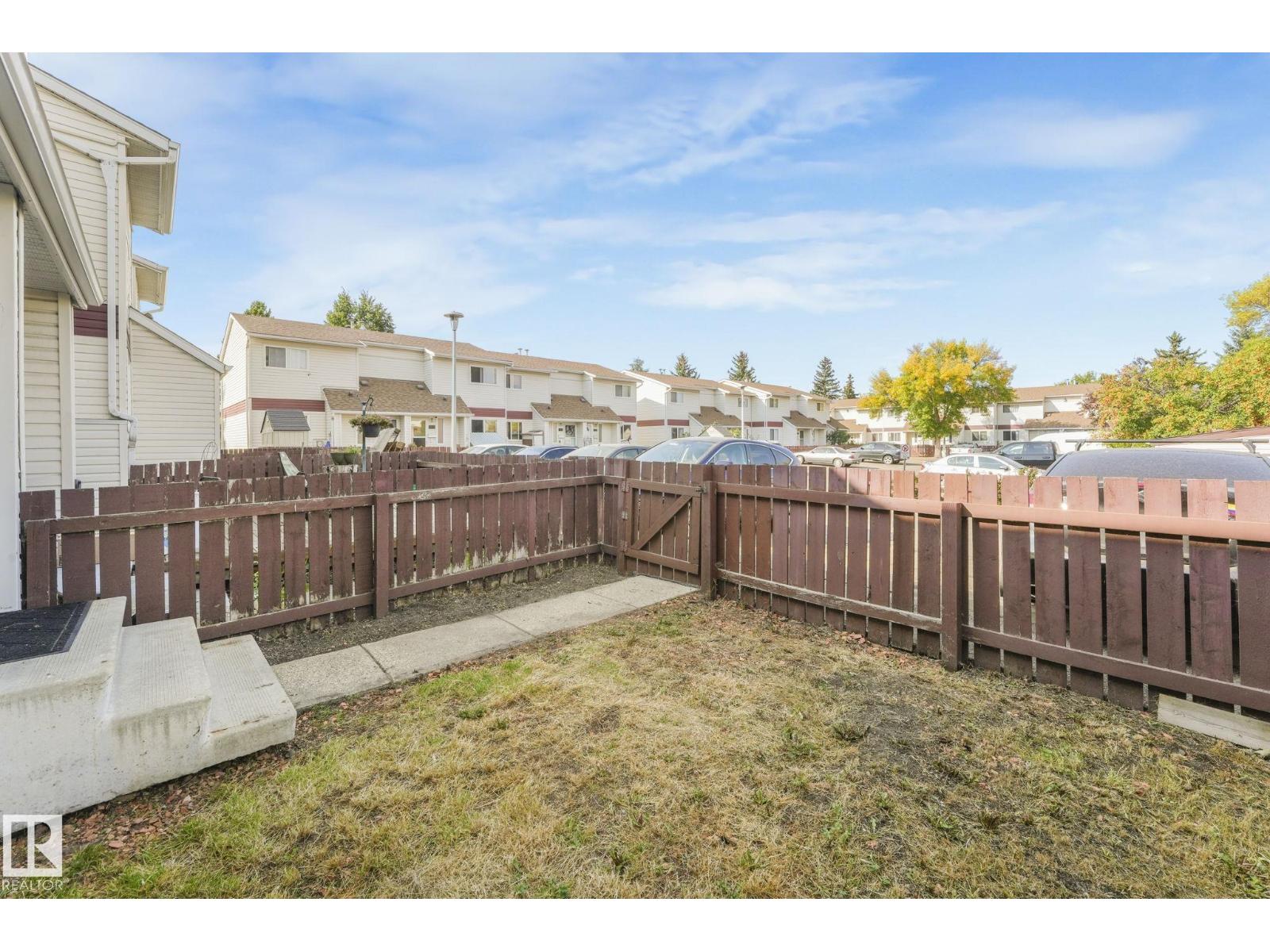 420 Clareview Rd Nw, Edmonton, Alberta  T5A 4G6 - Photo 2 - E4457756