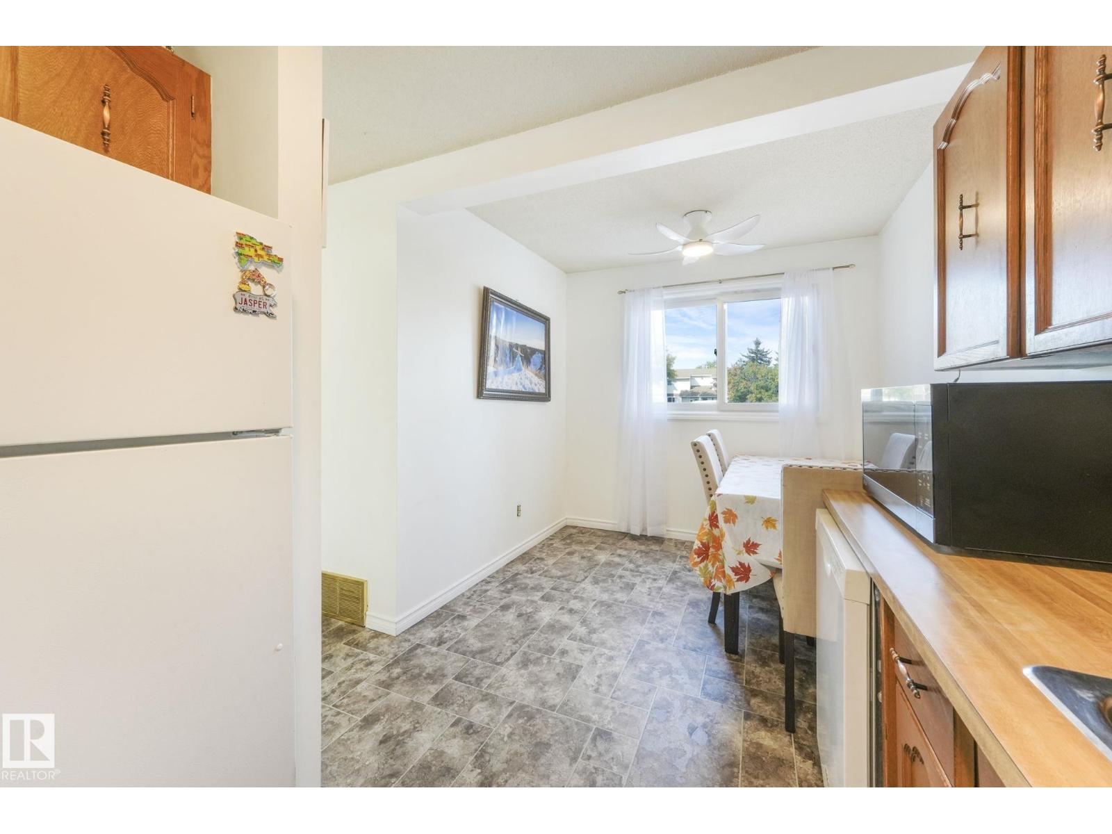 420 Clareview Rd Nw, Edmonton, Alberta  T5A 4G6 - Photo 8 - E4457756