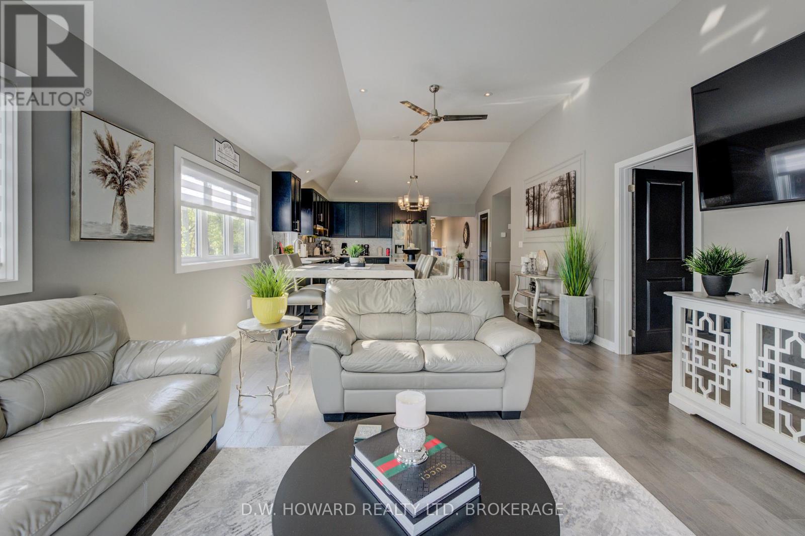 3600 Hibbard Street E, Fort Erie, Ontario  L0S 1N0 - Photo 21 - X12402756