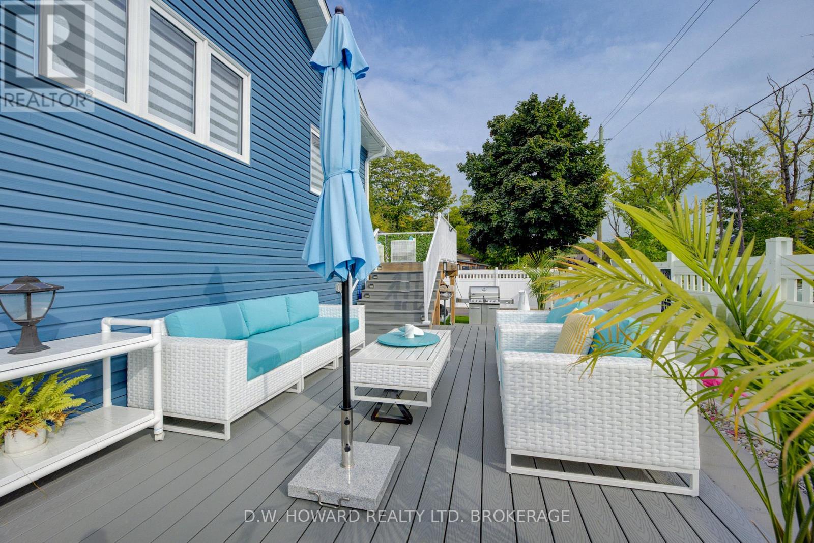 3600 Hibbard Street E, Fort Erie, Ontario  L0S 1N0 - Photo 3 - X12402756