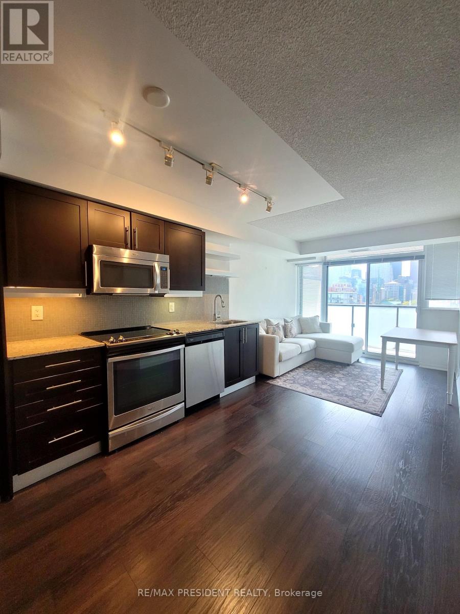 1708 - 400 Adelaide Street E, Toronto, Ontario  M5A 4S3 - Photo 3 - C12399612