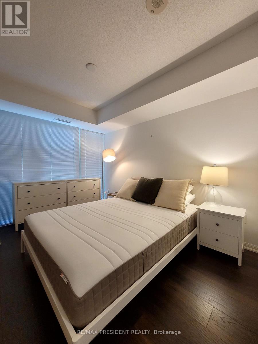 1708 - 400 Adelaide Street E, Toronto, Ontario  M5A 4S3 - Photo 5 - C12399612