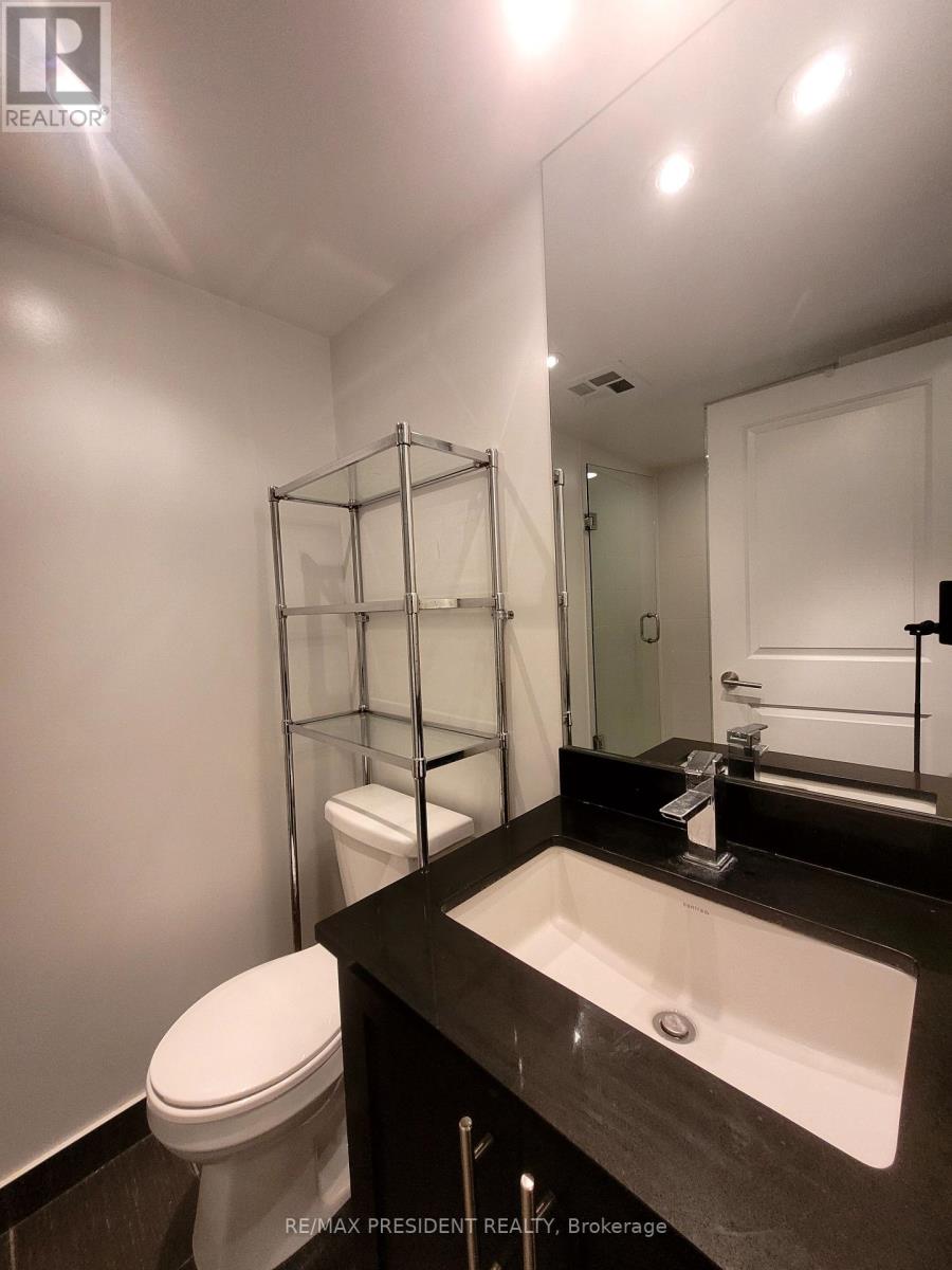 1708 - 400 Adelaide Street E, Toronto, Ontario  M5A 4S3 - Photo 9 - C12399612