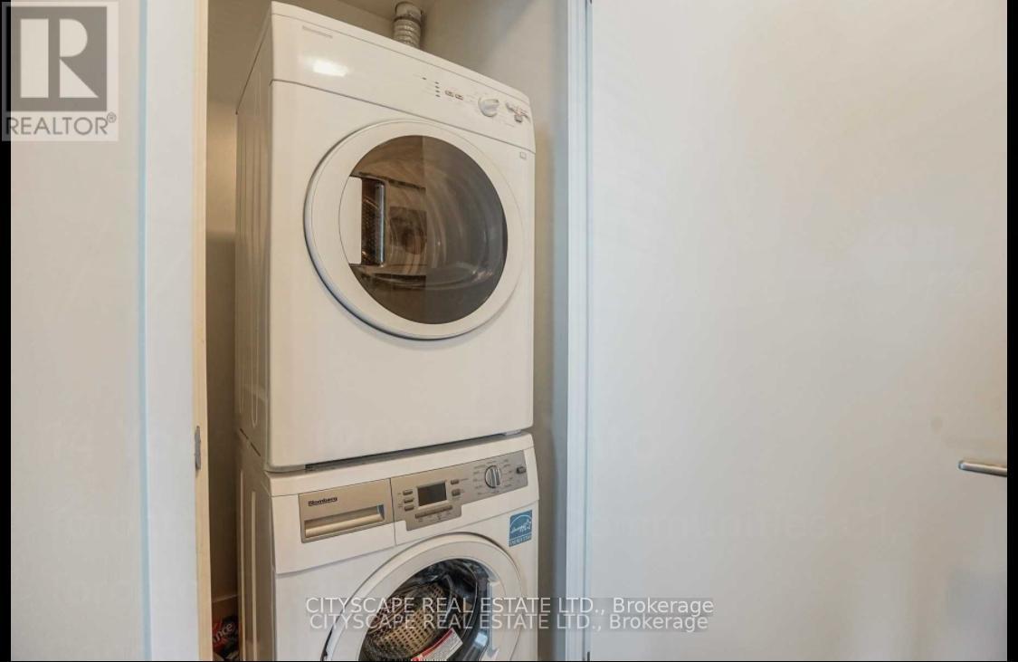 1202 - 14 York Street, Toronto, Ontario  M5J 2Z2 - Photo 9 - C12402649