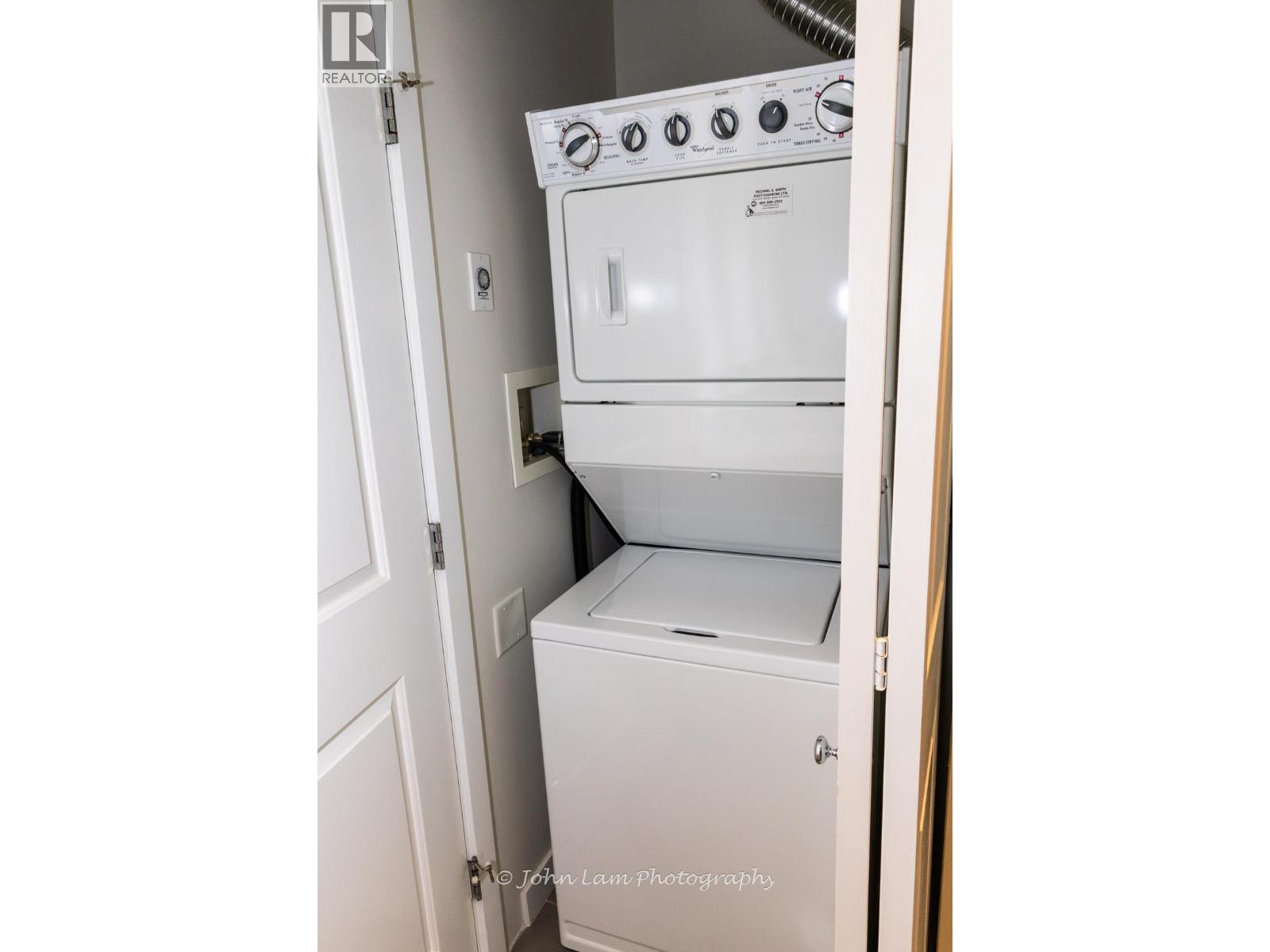 2005 4880 Bennett Street, Burnaby, British Columbia  V5H 0C1 - Photo 14 - R3045324