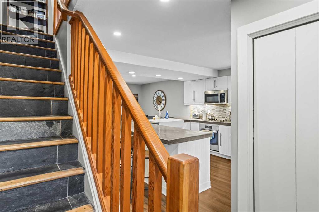 Property at 16, 1530 7 Avenue image 3
