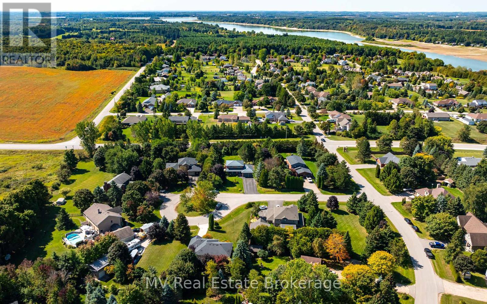 4 Sargent Boulevard, Centre Wellington (Belwood), Ontario  N0B 1J0 - Photo 44 - X12402829