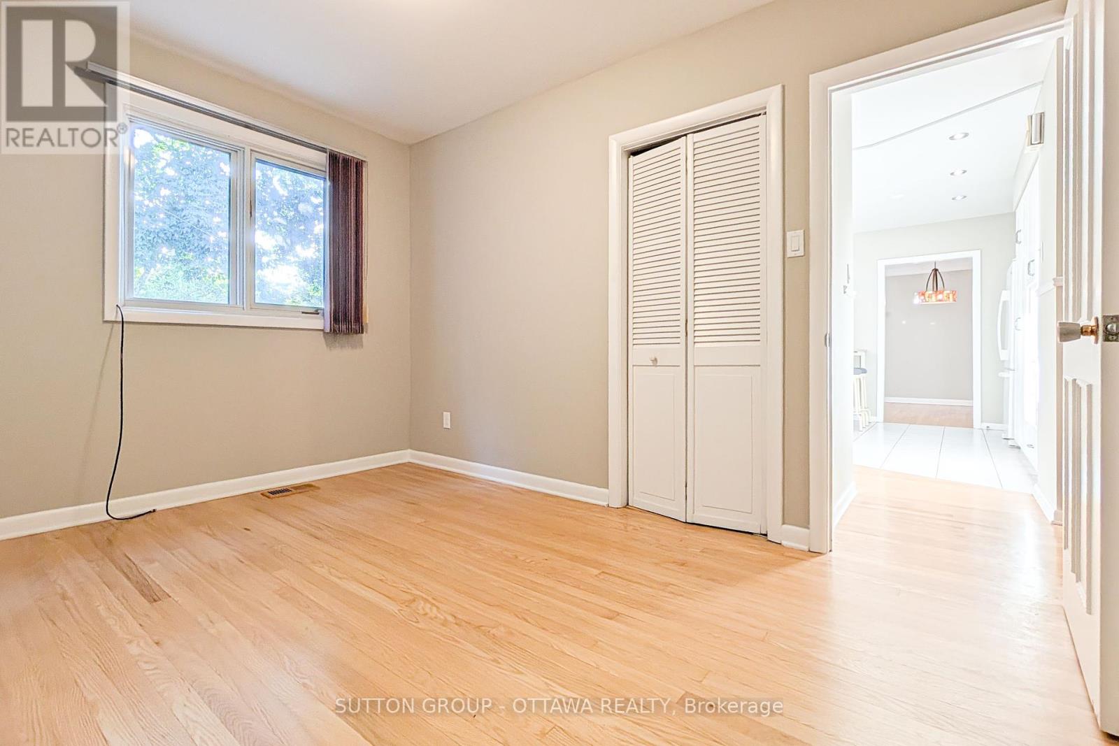 866 Claude Street, Ottawa, Ontario  K1K 2S6 - Photo 14 - X12402834