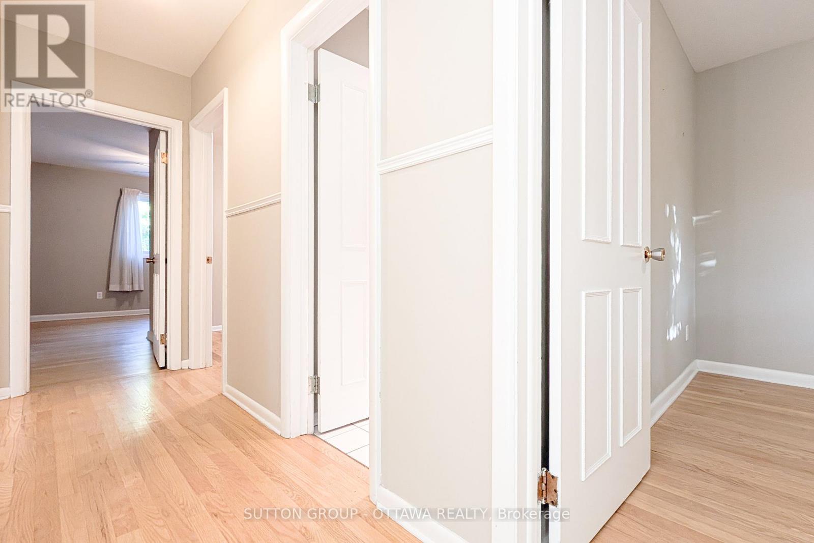 866 Claude Street, Ottawa, Ontario  K1K 2S6 - Photo 15 - X12402834