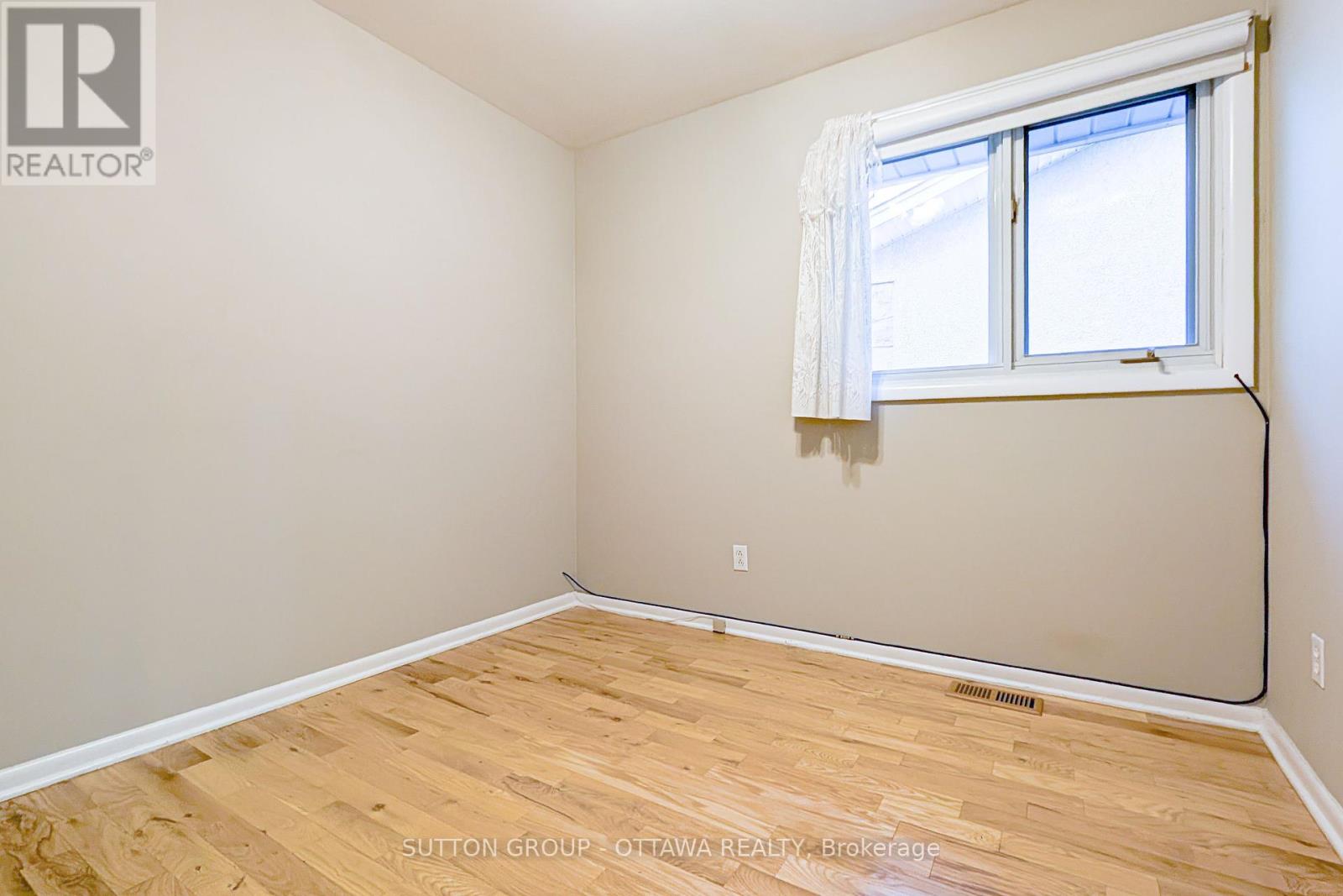 866 Claude Street, Ottawa, Ontario  K1K 2S6 - Photo 16 - X12402834