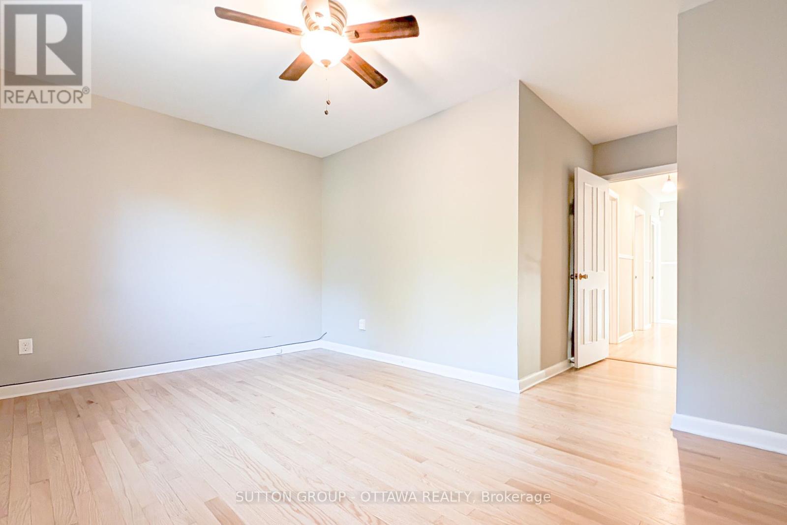 866 Claude Street, Ottawa, Ontario  K1K 2S6 - Photo 20 - X12402834