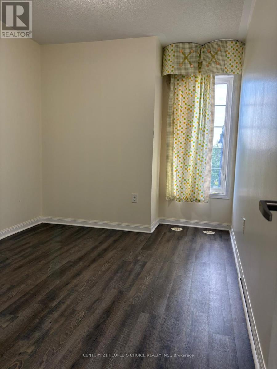 13 Betterton Crescent, Brampton, Ontario  L7A 0S5 - Photo 13 - W12400419