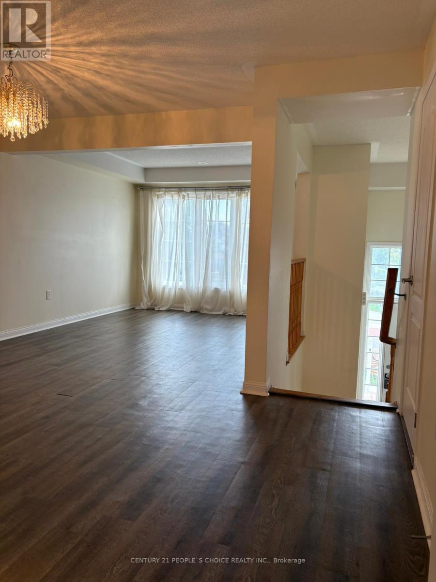 13 Betterton Crescent, Brampton, Ontario  L7A 0S5 - Photo 9 - W12400419