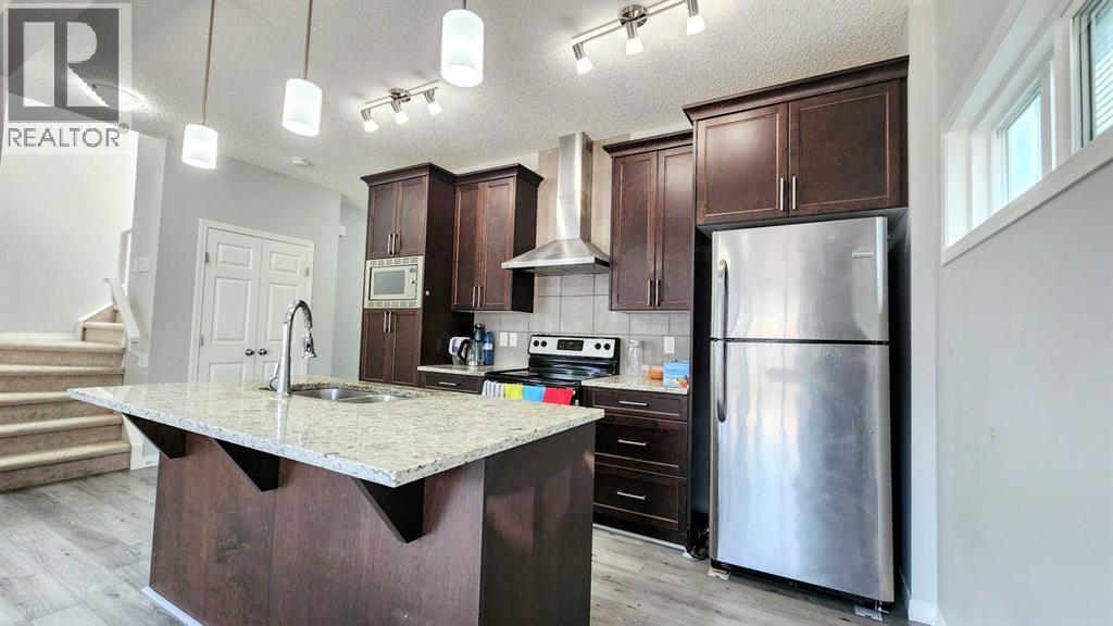 121 Walgrove Gardens Se, Calgary, Alberta  T2X 4C6 - Photo 6 - A2239271