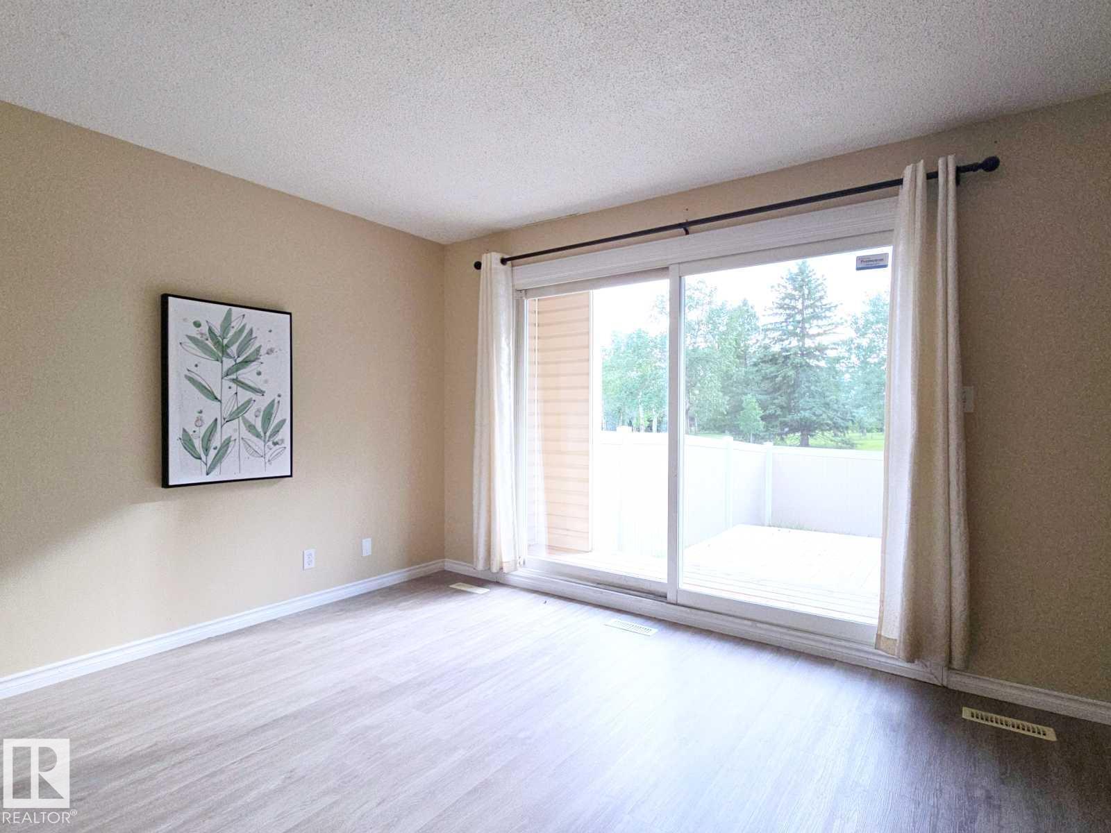 14458 56 St Nw, Edmonton, Alberta  T5A 3R1 - Photo 3 - E4457763