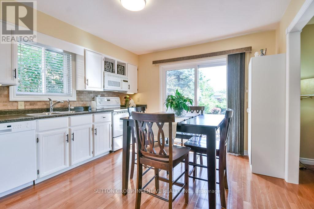 17 Kenny Crescent, Barrie, Ontario  L4N 6C7 - Photo 21 - S12353565