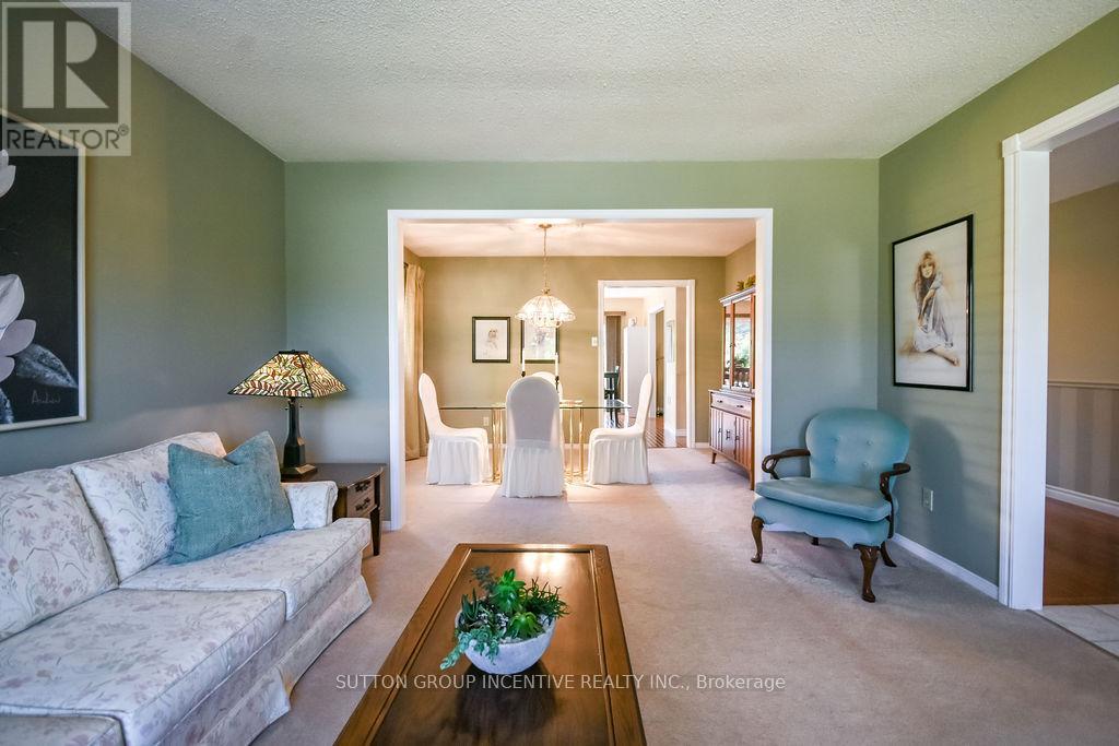 17 Kenny Crescent, Barrie, Ontario  L4N 6C7 - Photo 18 - S12353565