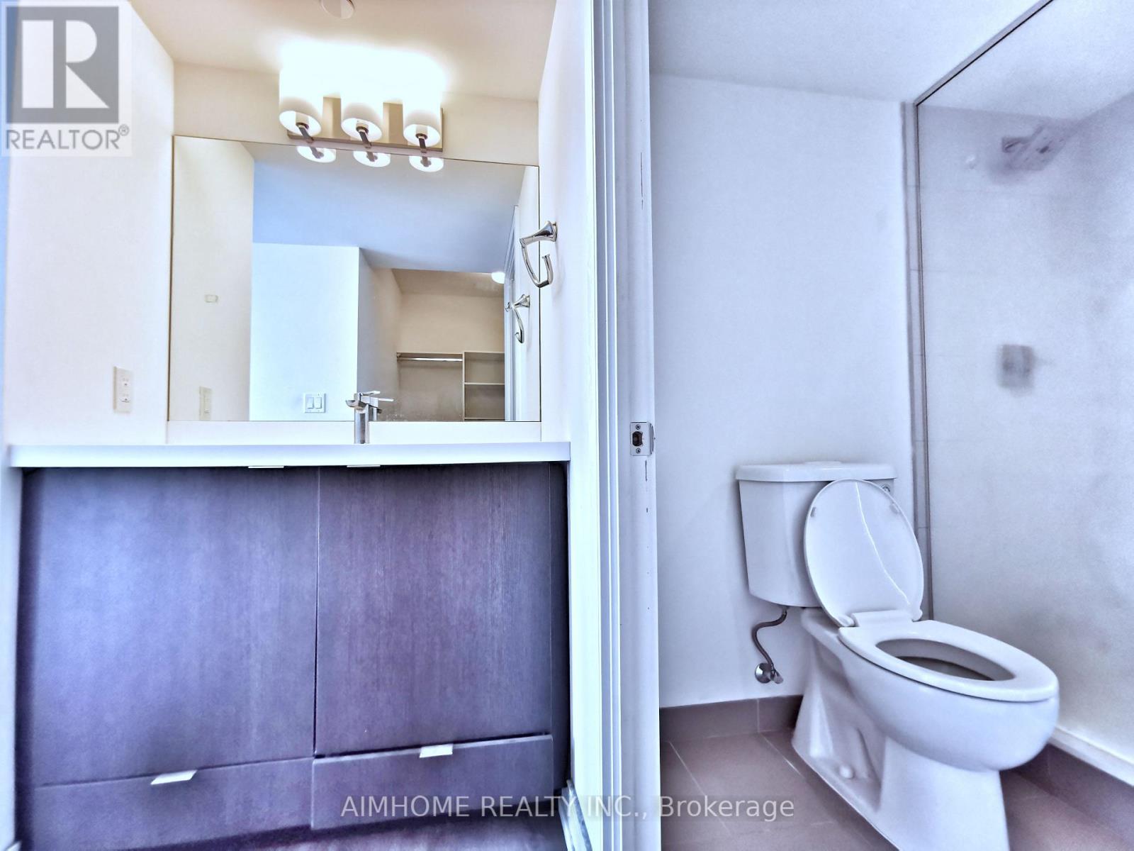 2111 - 89 Mcgill Street, Toronto, Ontario  M5B 0B1 - Photo 10 - C12402841
