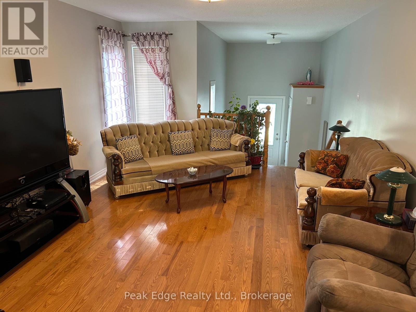 40 Sheffield Street, Southgate, Ontario  N0C 1B0 - Photo 10 - X12402853