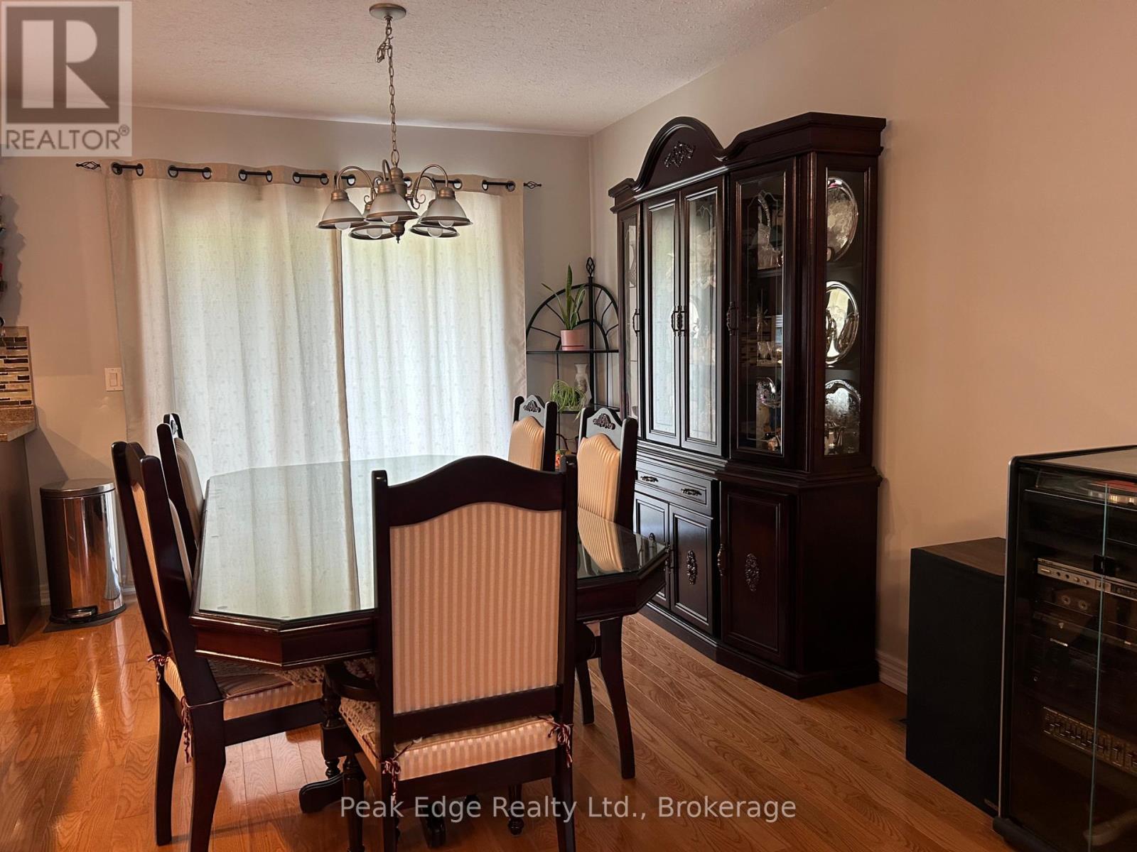 40 Sheffield Street, Southgate, Ontario  N0C 1B0 - Photo 9 - X12402853