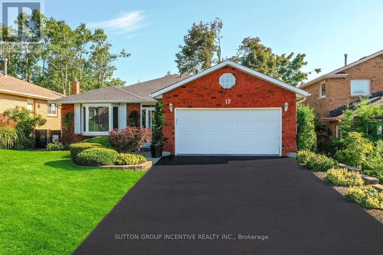 17 KENNY CRESCENT, Barrie, Ontario