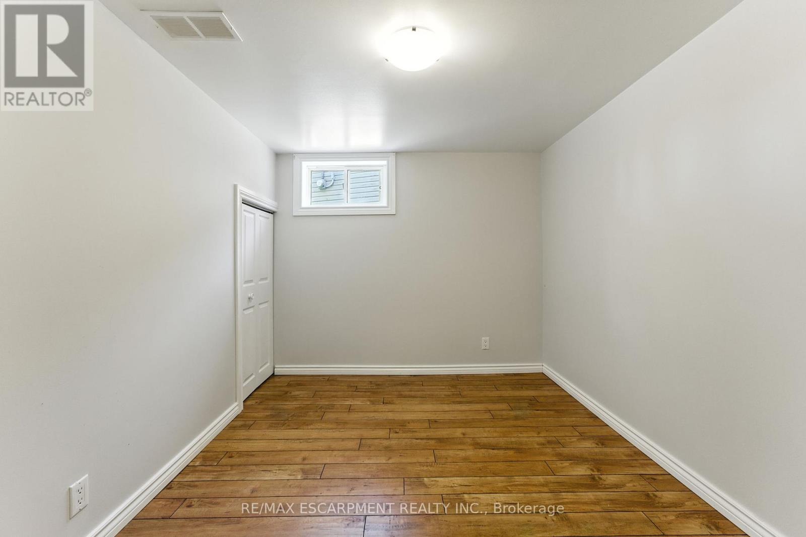 60 Hamilton Plank Road, Norfolk, Ontario  N0A 1N7 - Photo 16 - X12362998