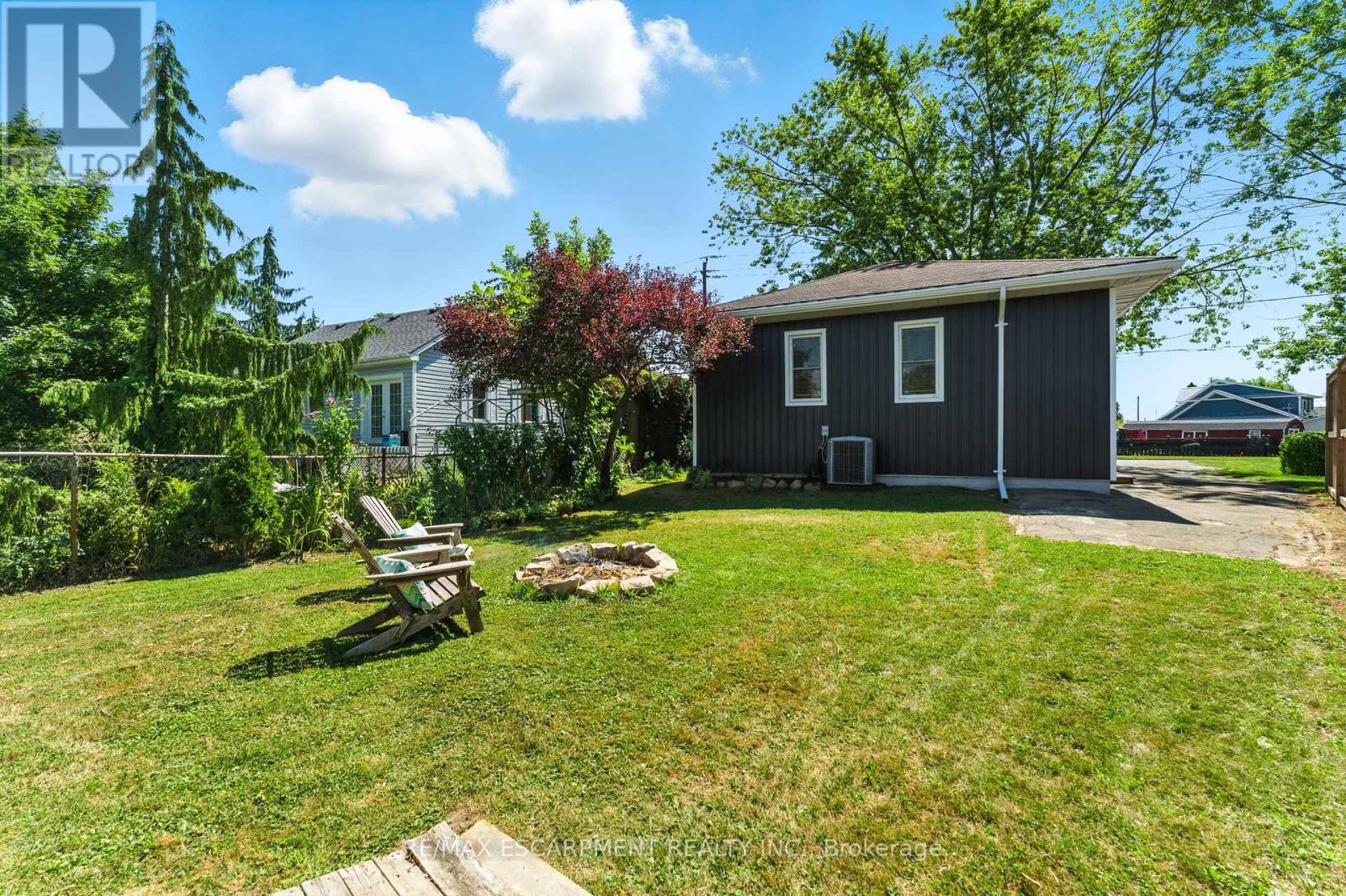 60 Hamilton Plank Road, Norfolk, Ontario  N0A 1N7 - Photo 20 - X12362998