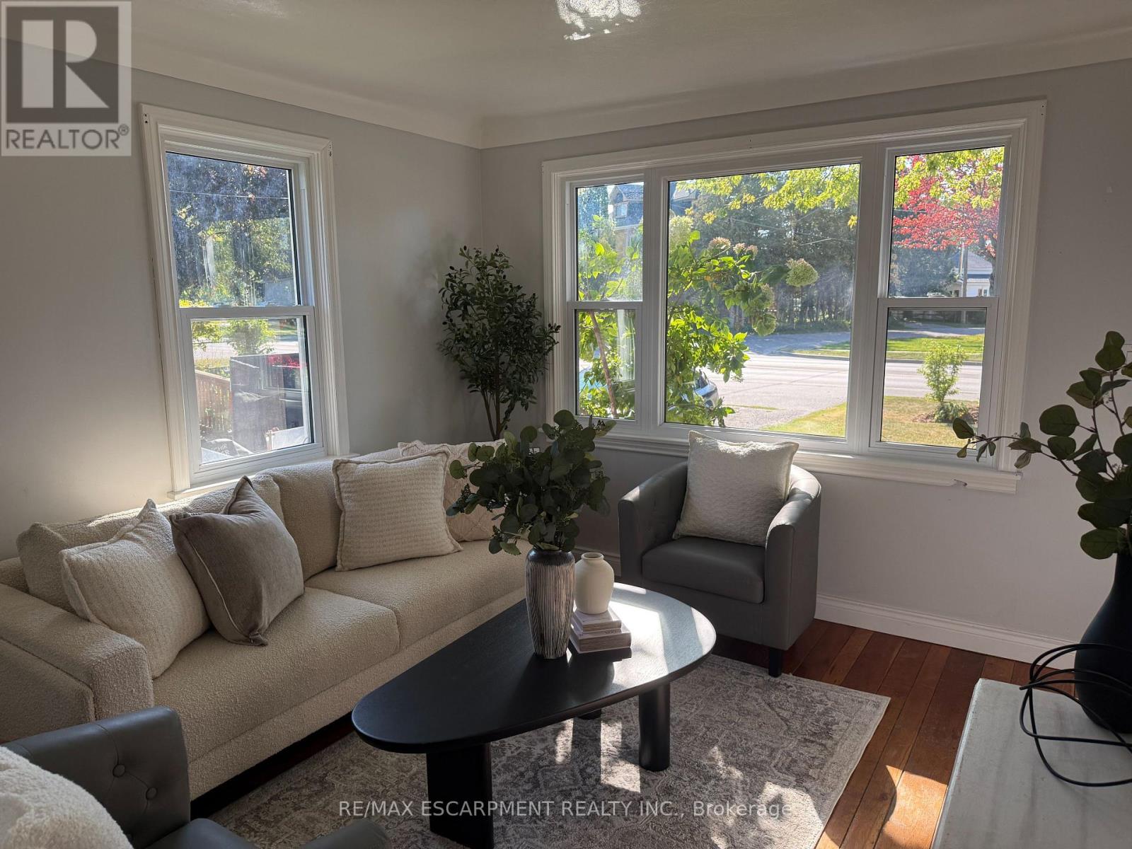 60 Hamilton Plank Road, Norfolk, Ontario  N0A 1N7 - Photo 5 - X12362998