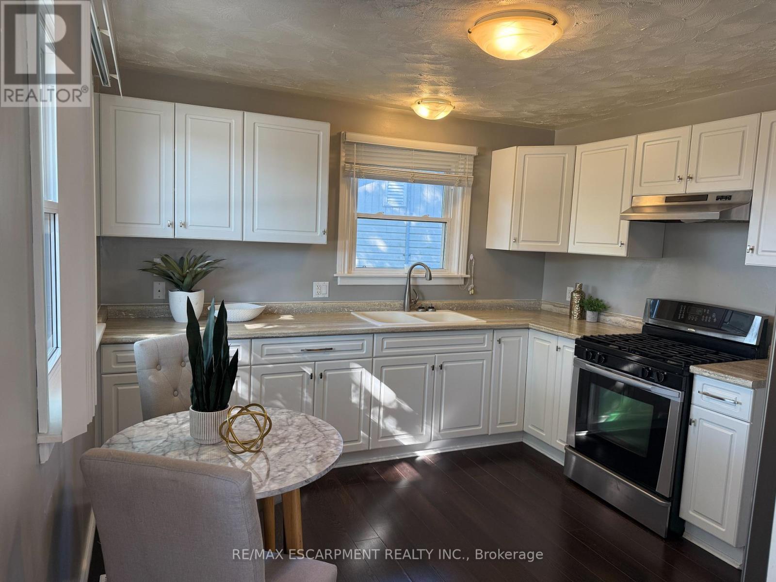 60 Hamilton Plank Road, Norfolk, Ontario  N0A 1N7 - Photo 7 - X12362998