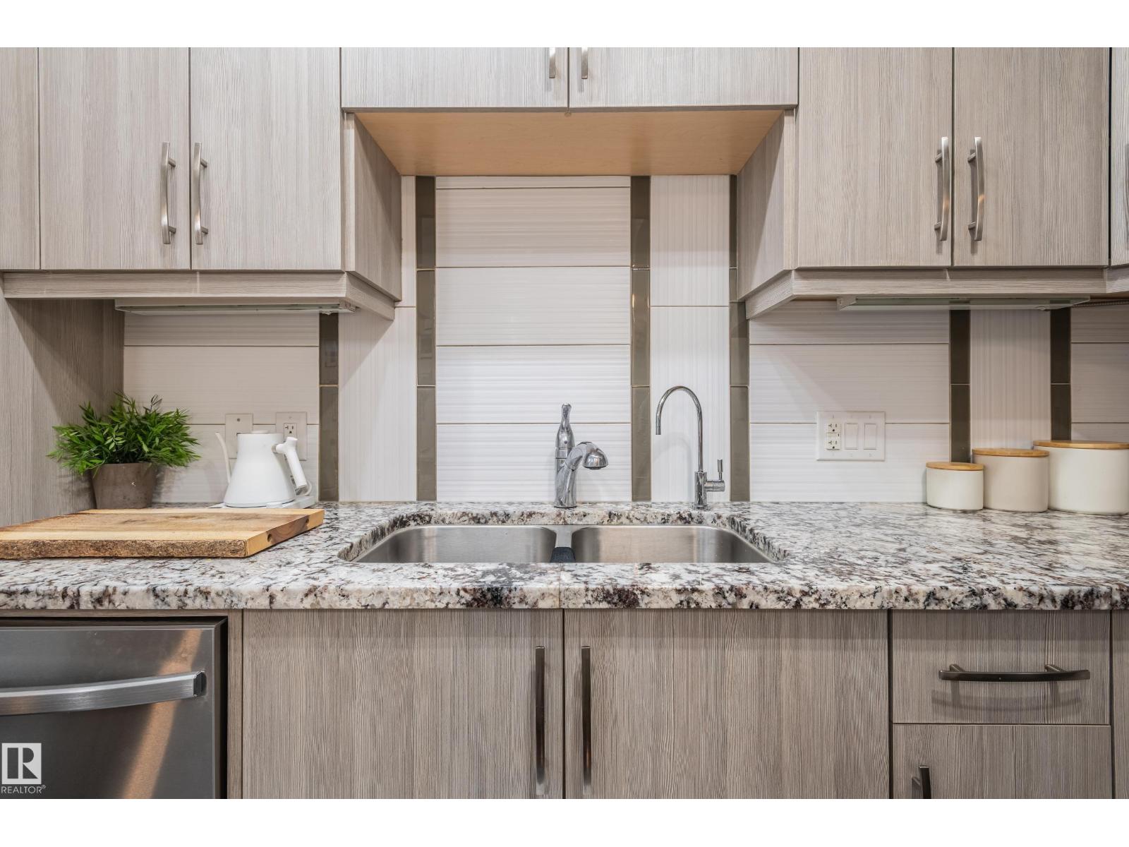 #305 10523 123 St Nw, Edmonton, Alberta  T5N 1N9 - Photo 4 - E4457765