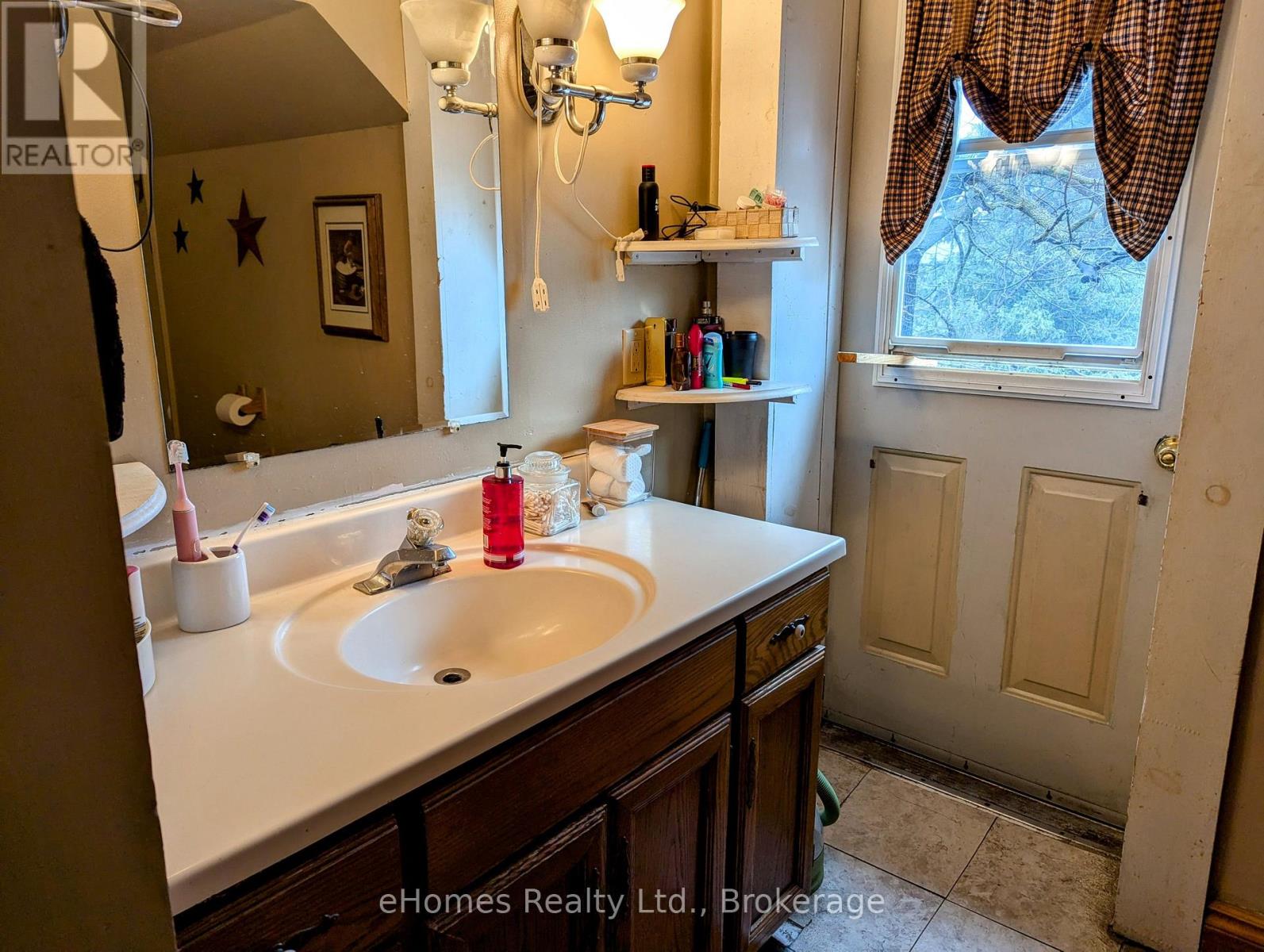 598 6th Street E, Owen Sound, Ontario  N4K 1G3 - Photo 22 - X12361700