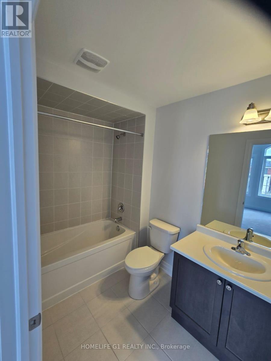 165 St Joseph Drive, Kawartha Lakes (Lindsay), Ontario  K9V 0R8 - Photo 10 - X12402847