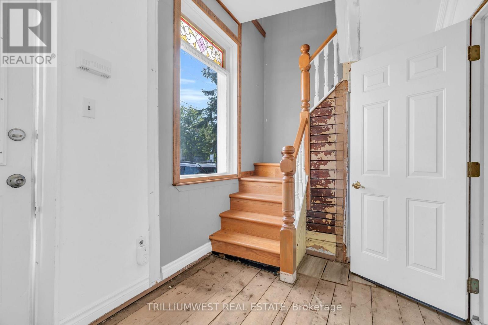 349 Main Street S, Wellington North (Mount Forest), Ontario  N0G 2L0 - Photo 13 - X12402855