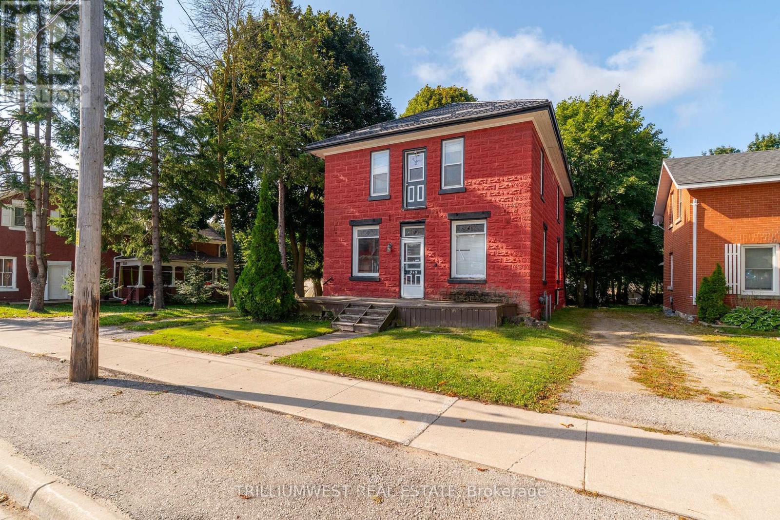 349 Main Street S, Wellington North (Mount Forest), Ontario  N0G 2L0 - Photo 20 - X12402855