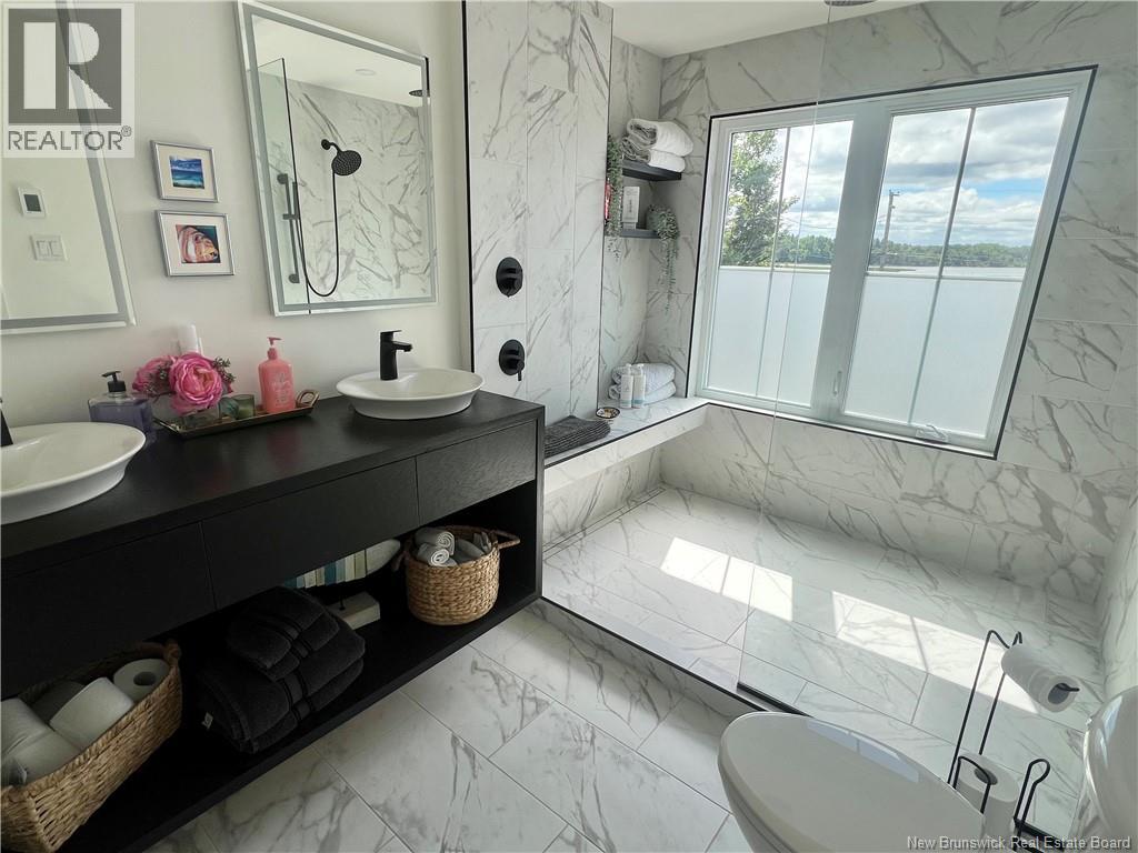 251 Bayshore, Bathurst, New Brunswick  E2A 6A5 - Photo 31 - NB120388