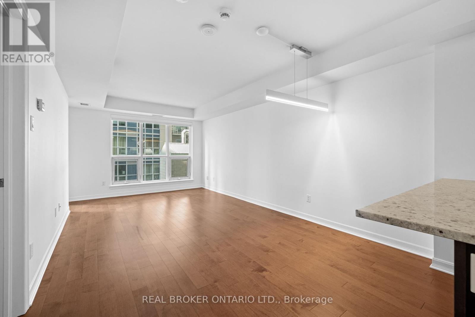 407 - 195 Besserer Street, Ottawa, Ontario  K1N 0B6 - Photo 8 - X12402860