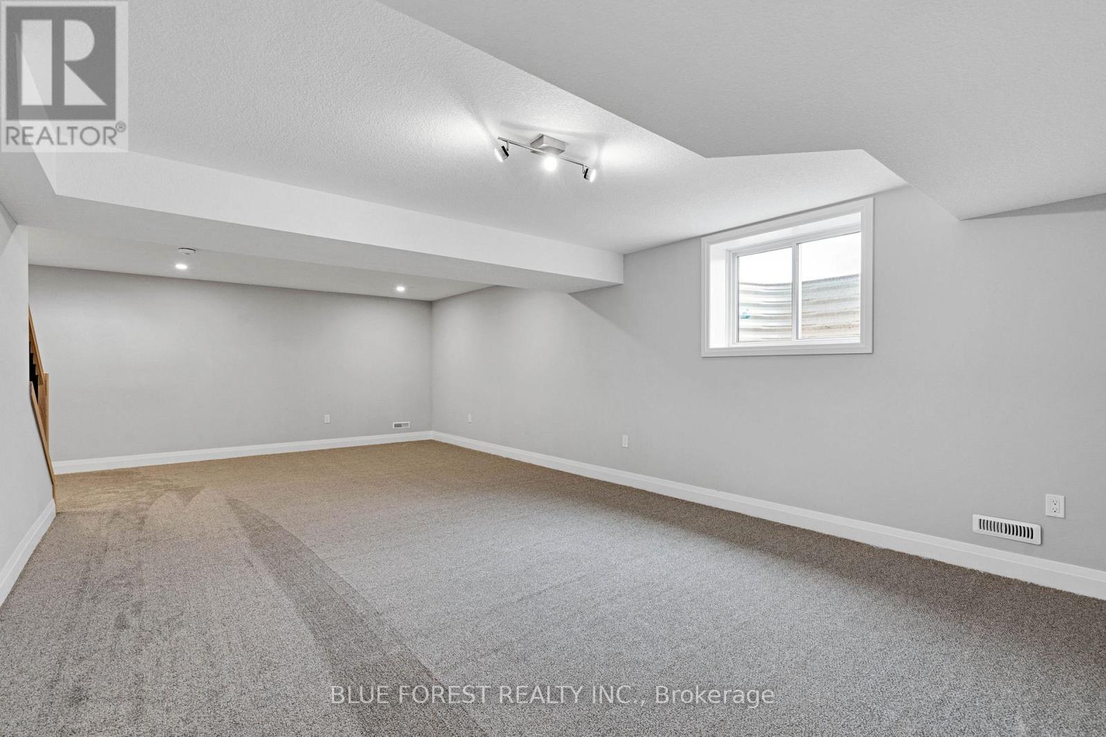 147 Shirley Street, Thames Centre, Ontario  N0M 2P0 - Photo 21 - X12348199