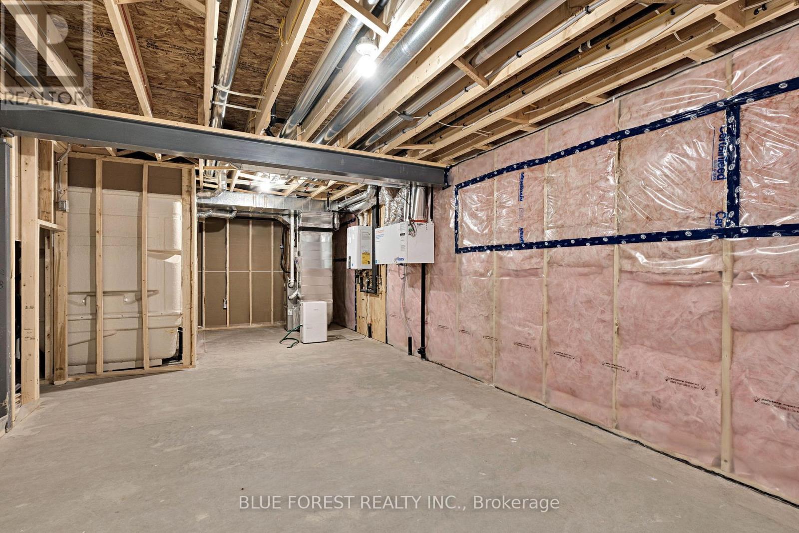 147 Shirley Street, Thames Centre, Ontario  N0M 2P0 - Photo 29 - X12348199