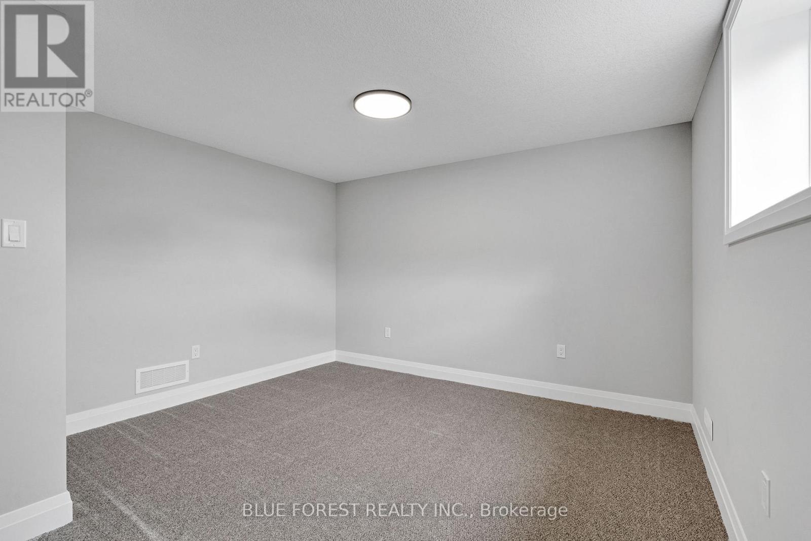 147 Shirley Street, Thames Centre, Ontario  N0M 2P0 - Photo 25 - X12348199