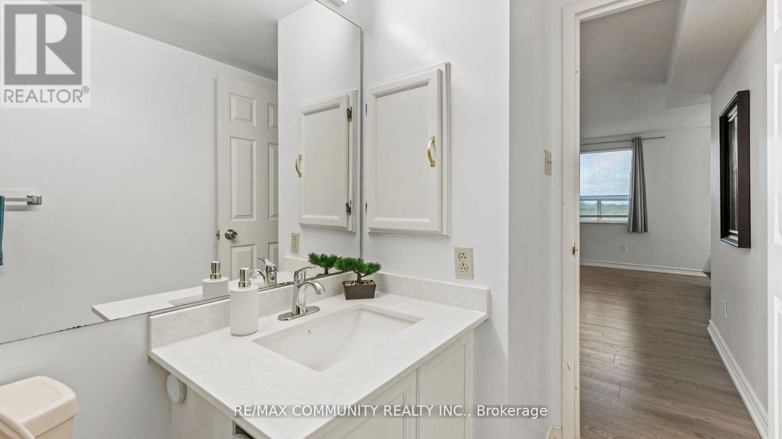705 - 2 Raymerville Drive, Markham (Raymerville), Ontario  L3P 7N7 - Photo 12 - N12402863