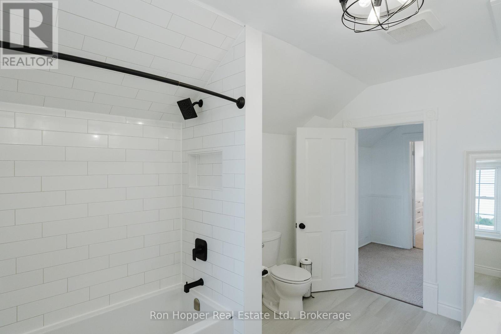 521145 12 Concession, West Grey, Ontario  N0G 1S0 - Photo 27 - X12301252