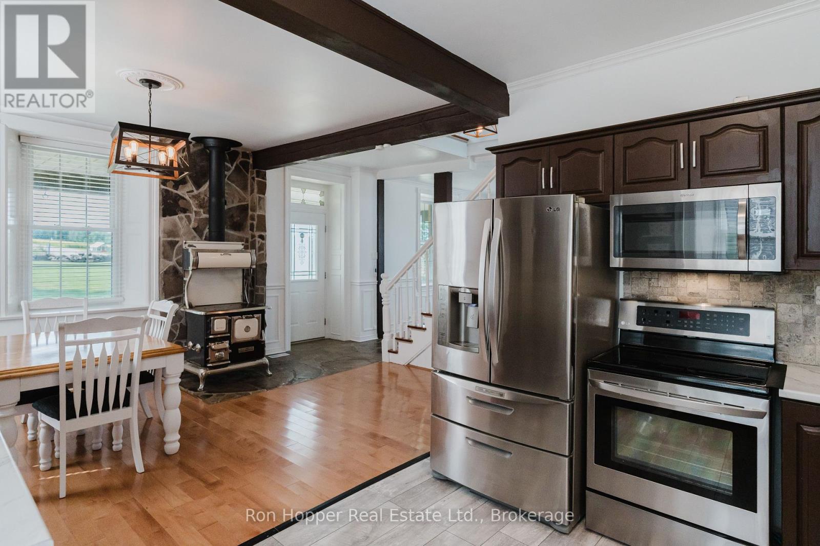 521145 12 Concession, West Grey, Ontario  N0G 1S0 - Photo 13 - X12301252