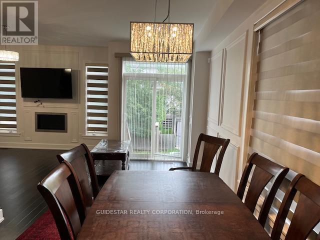 178 Overberg Way, Ottawa, Ontario  K2S 0J7 - Photo 4 - X12402869