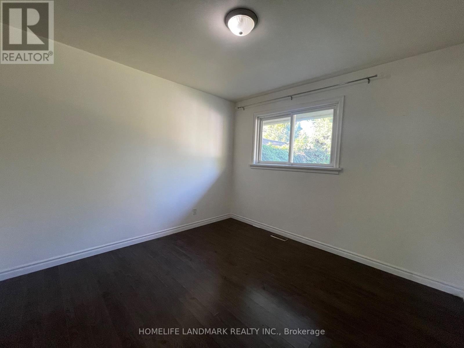 11 Byrne Boulevard, St. Catharines, Ontario  L2T 2H8 - Photo 11 - X12338464